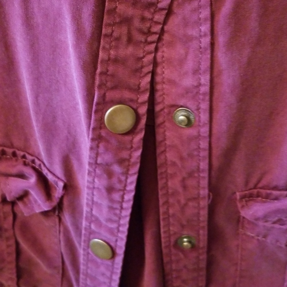 Button up top - Picture 2 of 2